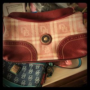 Dooney bourke purse